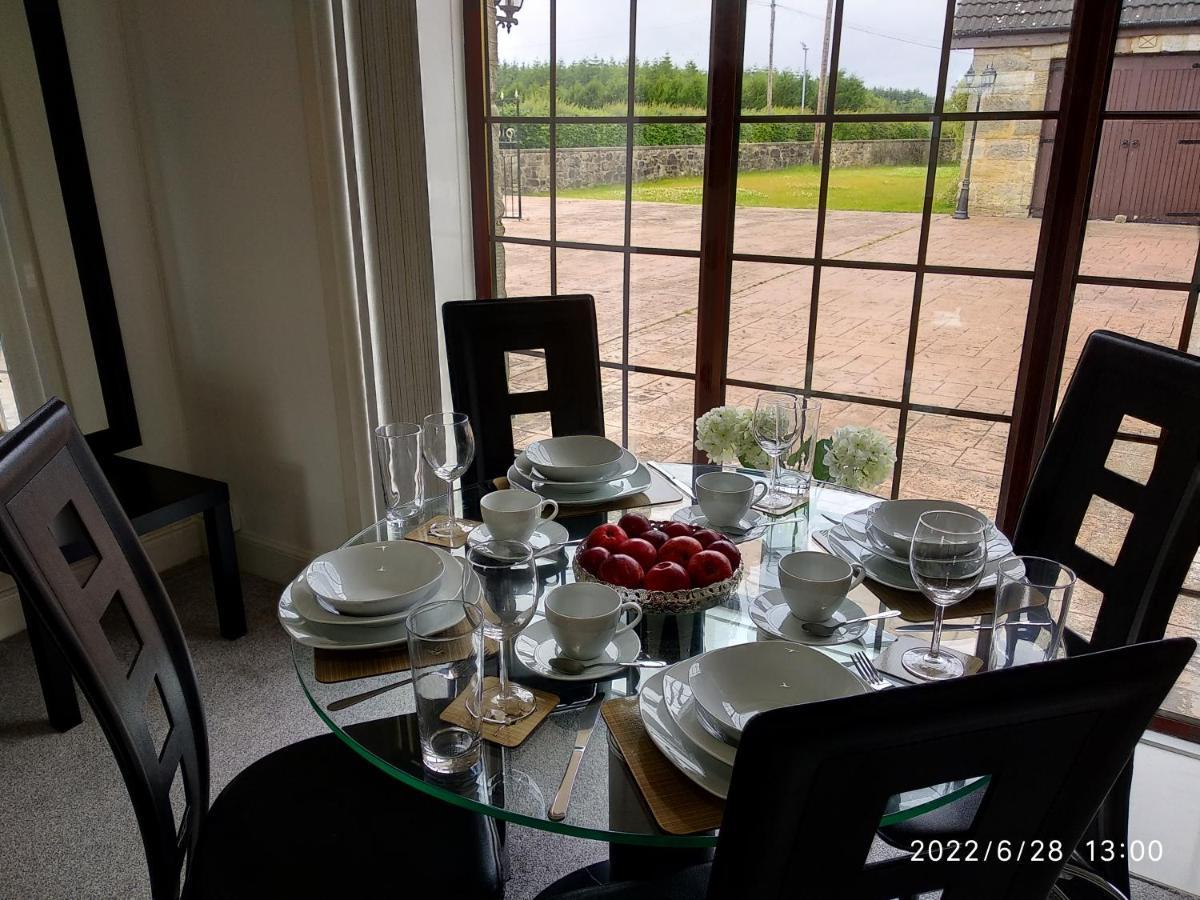 Cottage With Panoramic Views Kirk of Shotts Extérieur photo